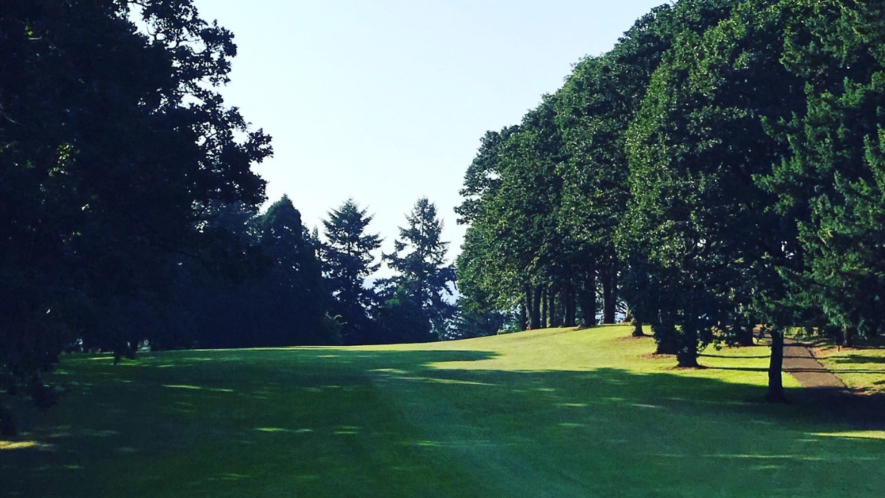 Golfing in Corvallis at the Corvallis Club